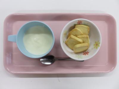 ヨーグルト、レモンクッキー